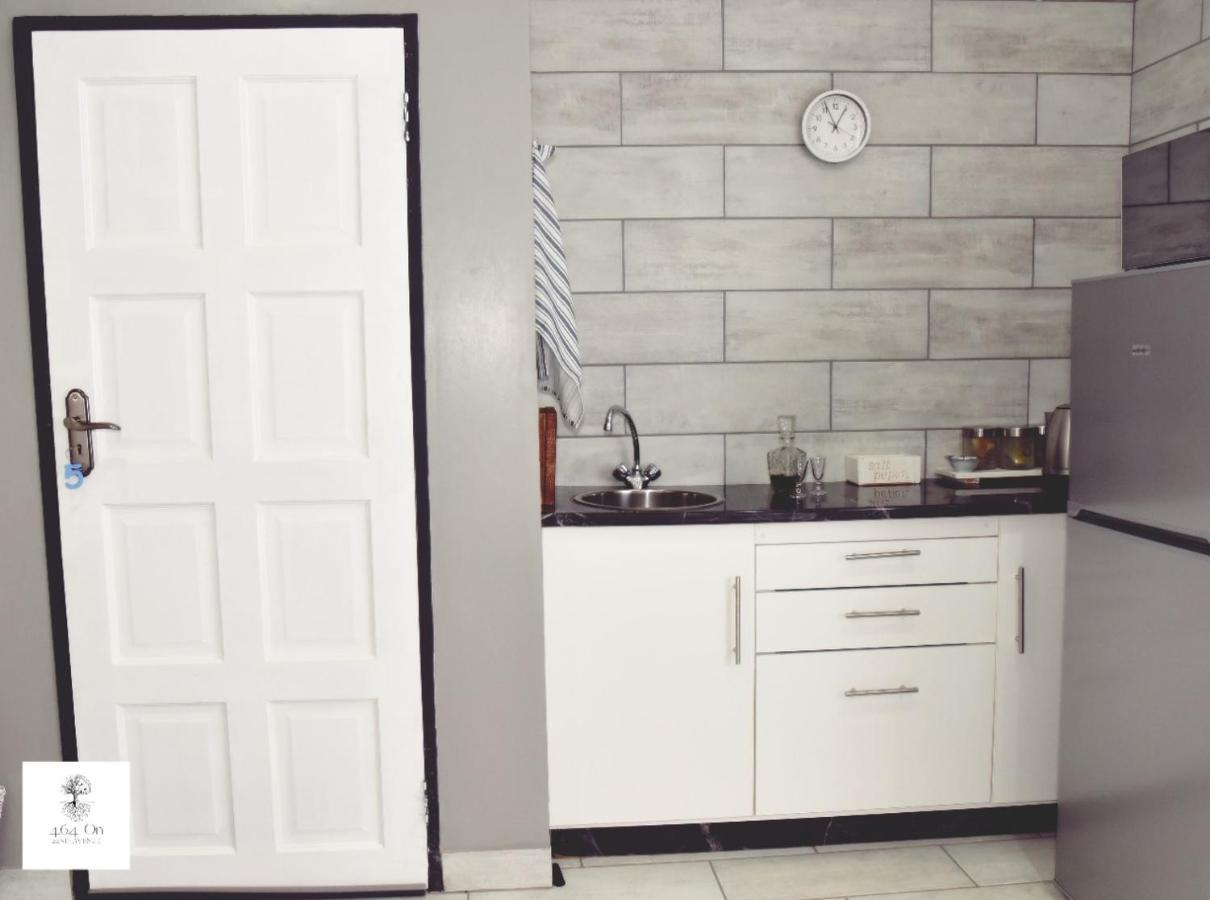 B&B 464 On 22Nd Ave Pretoria-Noord Eksteriør bilde