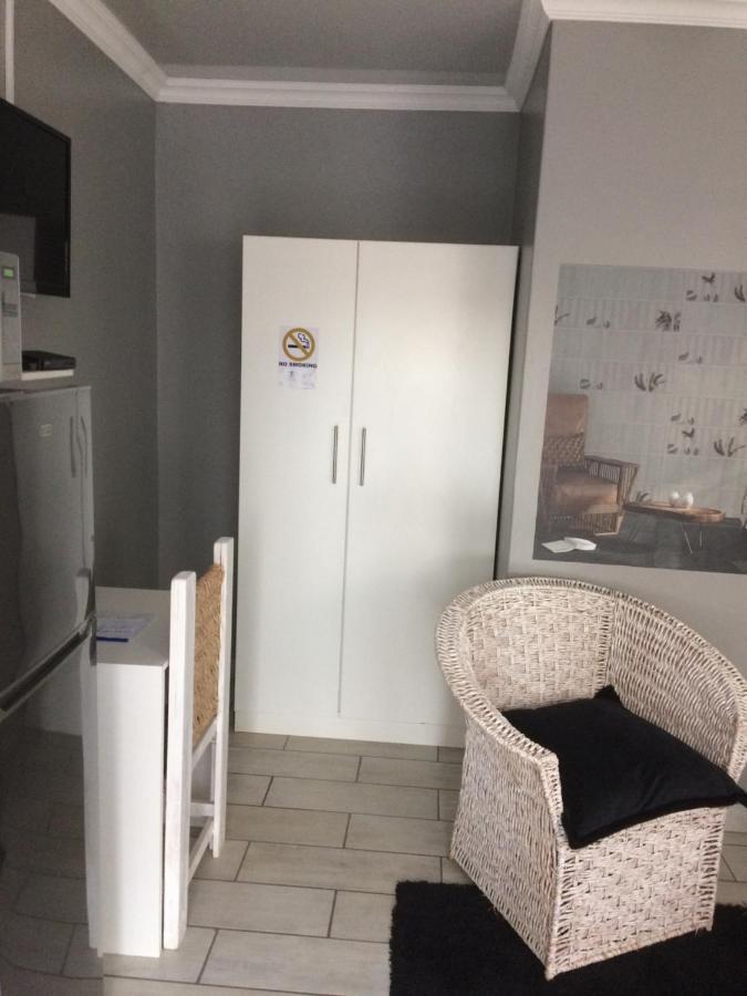 B&B 464 On 22Nd Ave Pretoria-Noord Eksteriør bilde