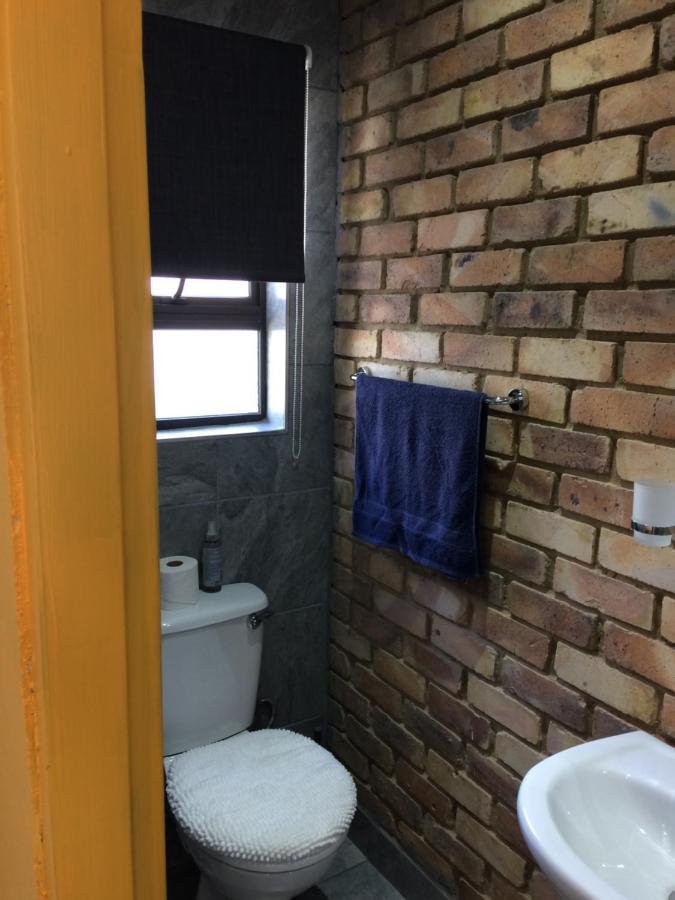 B&B 464 On 22Nd Ave Pretoria-Noord Eksteriør bilde
