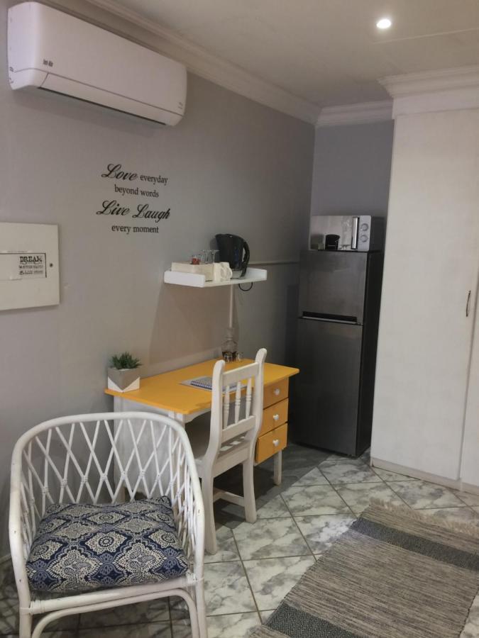 B&B 464 On 22Nd Ave Pretoria-Noord Eksteriør bilde